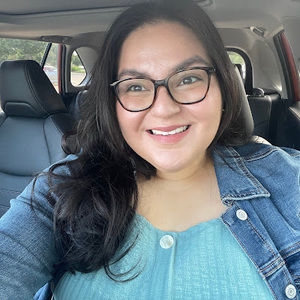 Meet your Posher, Ana